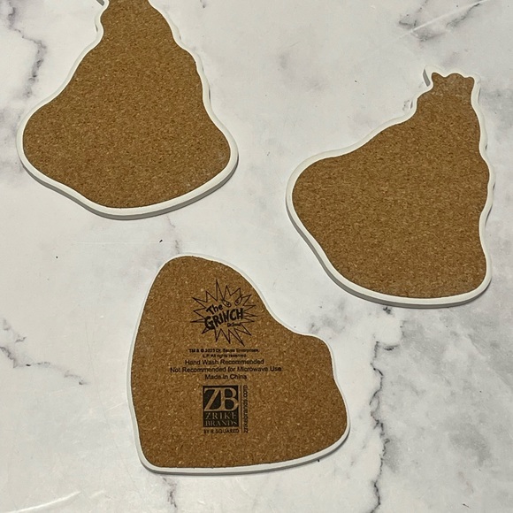 Grinch Coaster Set - Picture 4 of 4